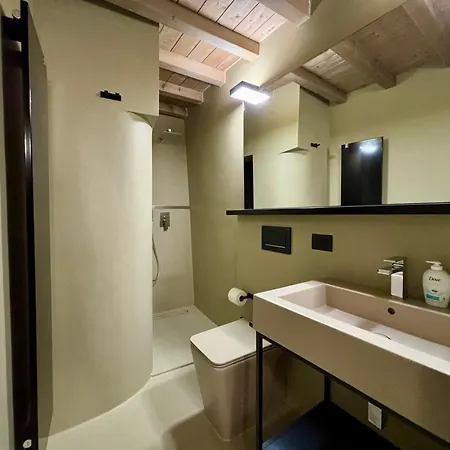 Saragozza 2 Intero In Centro Storico Wifi E Parcheggio Gratuito Appartement Modène