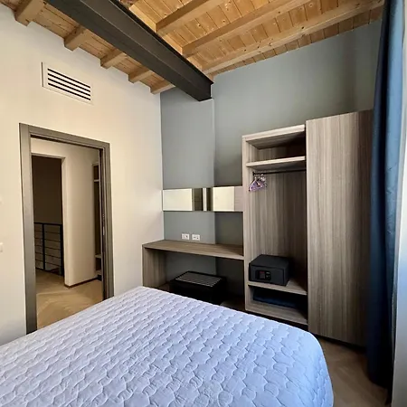 Saragozza 2 Intero In Centro Storico Wifi E Parcheggio Gratuito Appartement *