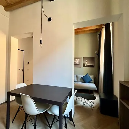 Appartamento Saragozza 2 Intero In Centro Storico Wifi E Parcheggio Gratuito