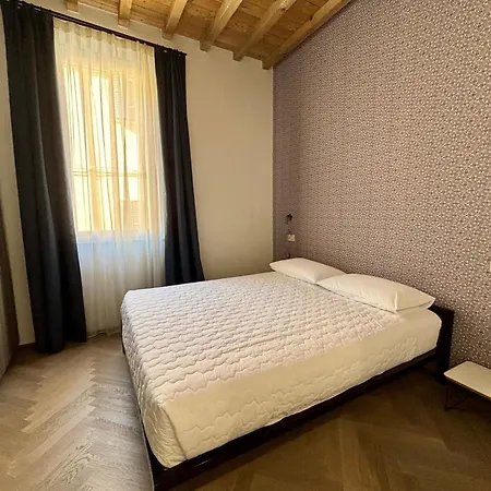 Saragozza 2 Intero In Centro Storico Wifi E Parcheggio Gratuito * Modena