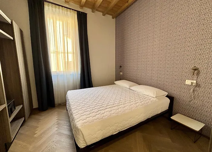 Saragozza 2 Intero In Centro Storico Wifi E Parcheggio Gratuito * Modena