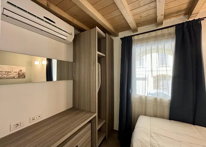 Saragozza 2 Intero In Centro Storico Wifi E Parcheggio Gratuito Modena