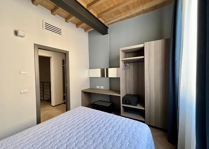 Saragozza 2 Intero In Centro Storico Wifi E Parcheggio Gratuito Apartman *